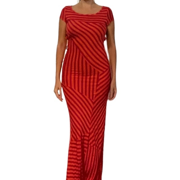 NWOT Bebe open back striped maxi dress. - Picture 4 of 8